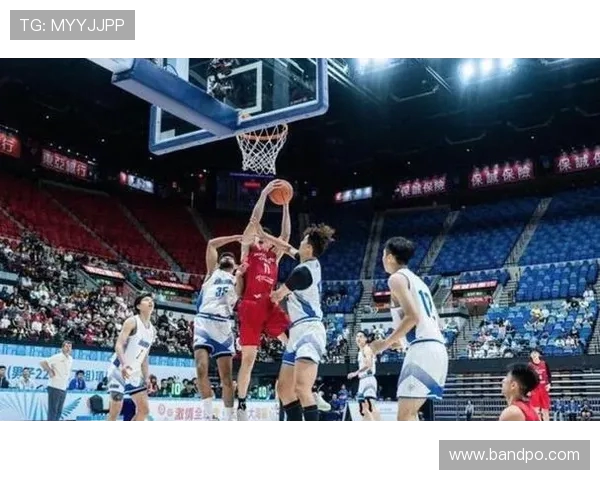 CBA究竟是竞技体育中的篮球还是足球项目？